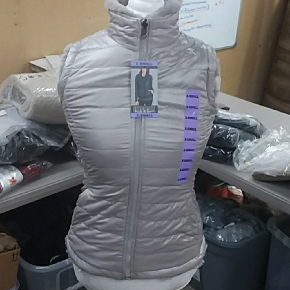 Nicole Miller Womens Reversible Vest - Picture 2 of 4